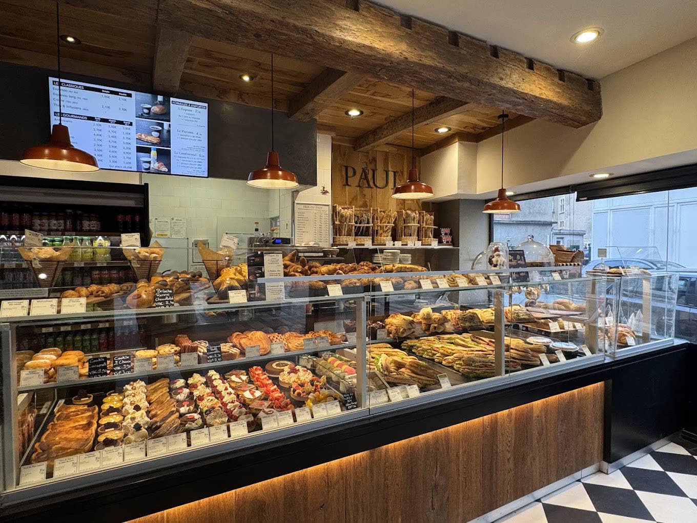 Boulangerie-pâtisserie & restauration rapide sous enseigne nationale – Loiret (45) – CA 787 K€ – Redressement judiciaire - Photo 2