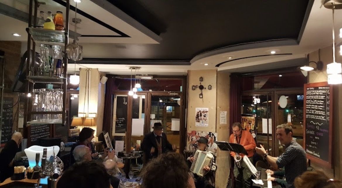 Café-brasserie avec Licence IV à reprendre – Paris 13e – Liquidation judiciaire - Photo 5