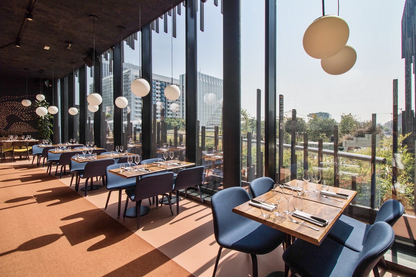 Restaurant, bar & club événementiel à reprendre – La Défense (OCTOPUS & NODD) - Photo 3