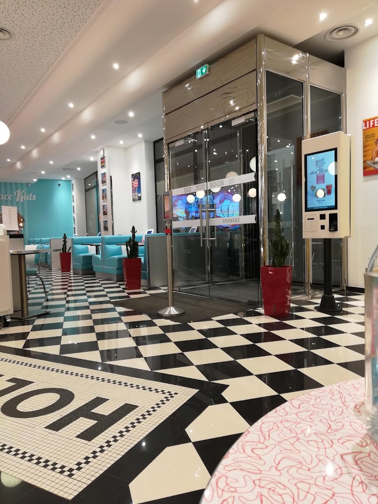 Restaurant diner américain – CA 1,37 M€ – Plaisir / Les Clayes-sous-Bois (78) - Photo 5