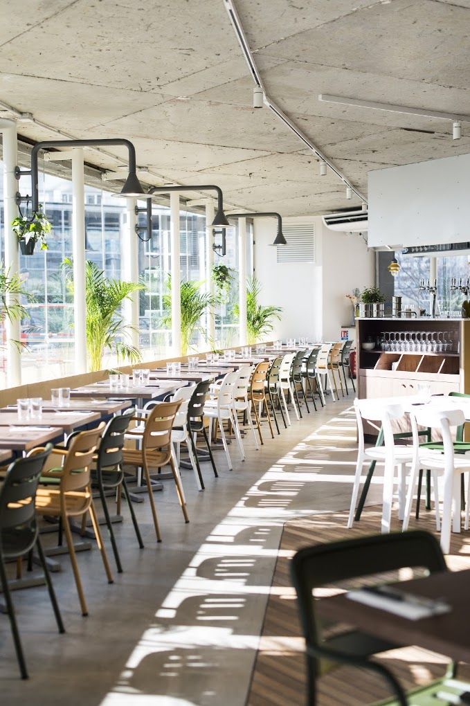 Restaurant – Puteaux / La Défense – 270 m² – Licence IV – CA 799 K€ - Photo 2