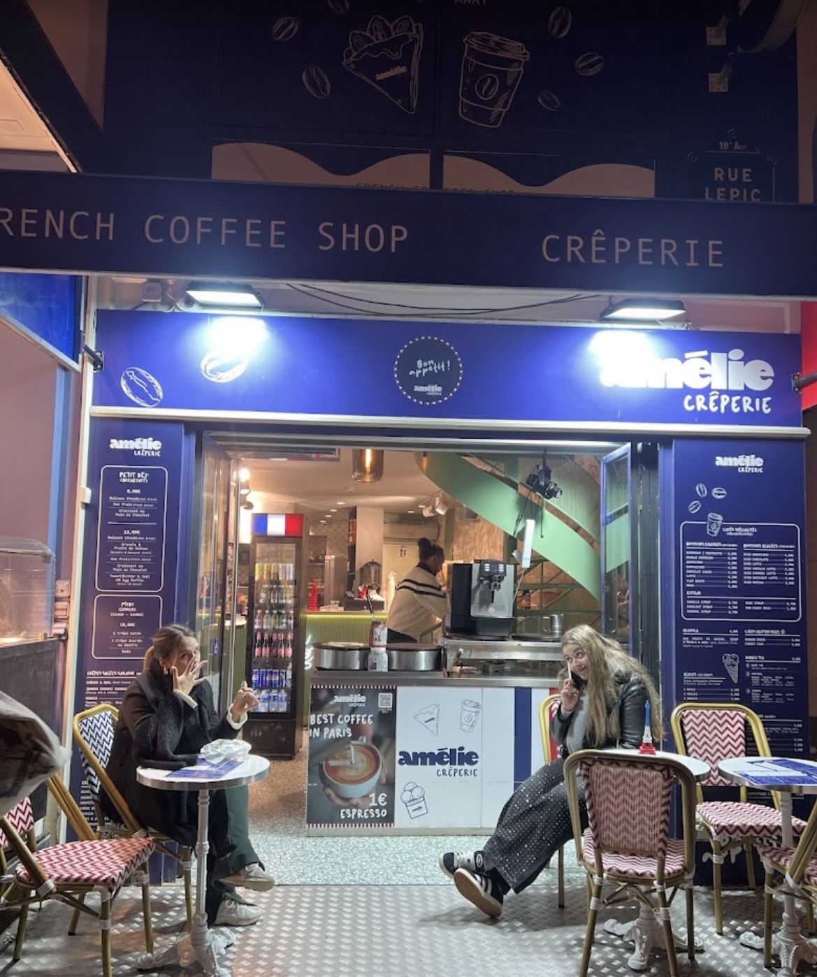 Restaurant avec terrasse – Rue Lepic, Montmartre – Paris 18e