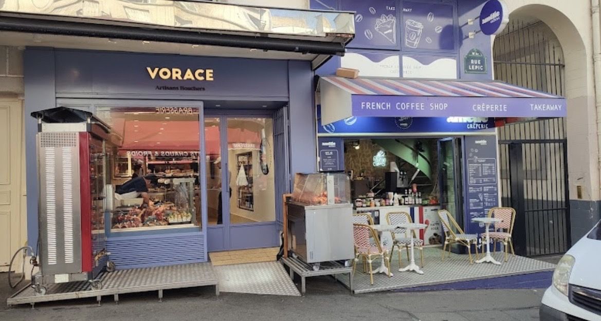 Restaurant avec terrasse – Rue Lepic, Montmartre – Paris 18e - Photo 2